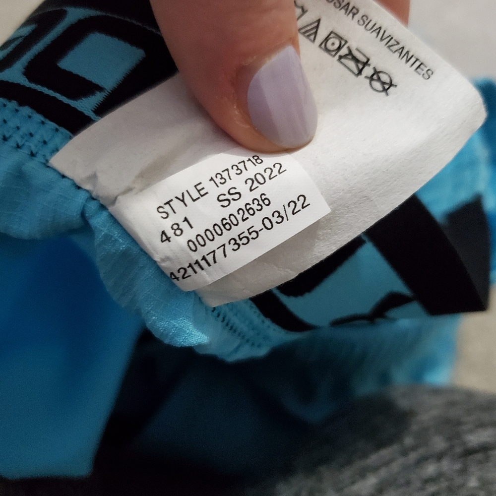 UNDER ARMOUR Men's XXL NWT Vanish Lightweight Fitted Unlined 6.5" Training Short - Picture 11 of 14